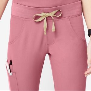 NEW FIGS PANTS MUAVE KADE PANTS L